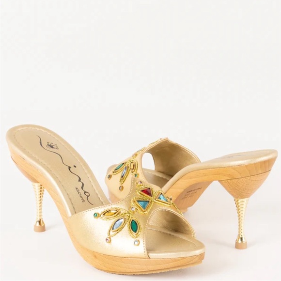 Nina GOLD SLIP ON FLAT-SHOE PLATFORM SANDALS - Picture 7 of 8